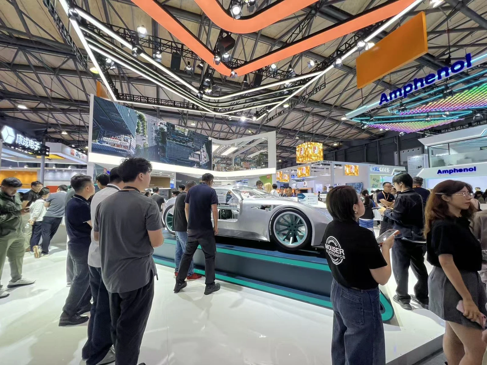 MISUXIN dočekuje kupce iz industrije na dan otvaranja sajma electronica China 2026